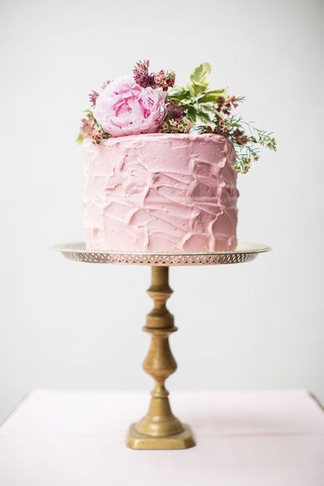 Pink single tiered wedding cake