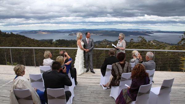 Stunning Tasmanian Wedding