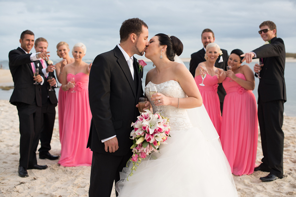 Amy and Michael kissing