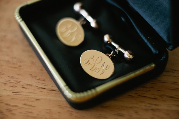 The grooms cufflinks