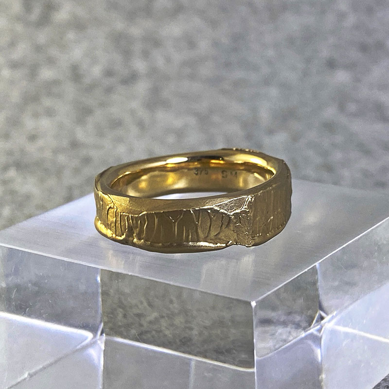 Hoop wedding ring from Kin Gallery.