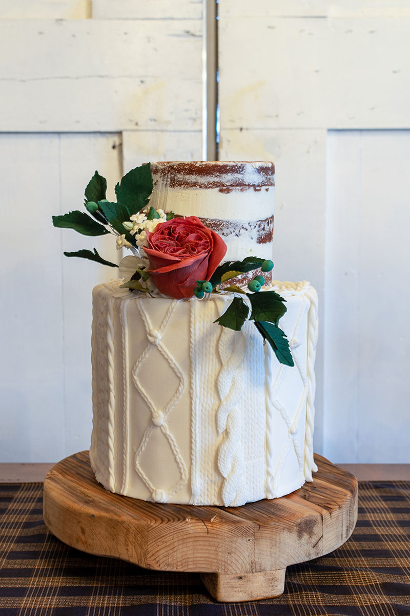 Knitted Wedding Cake design.