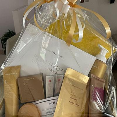 Platinum Light Therapy Gift Pack to win from Nutrimetics.